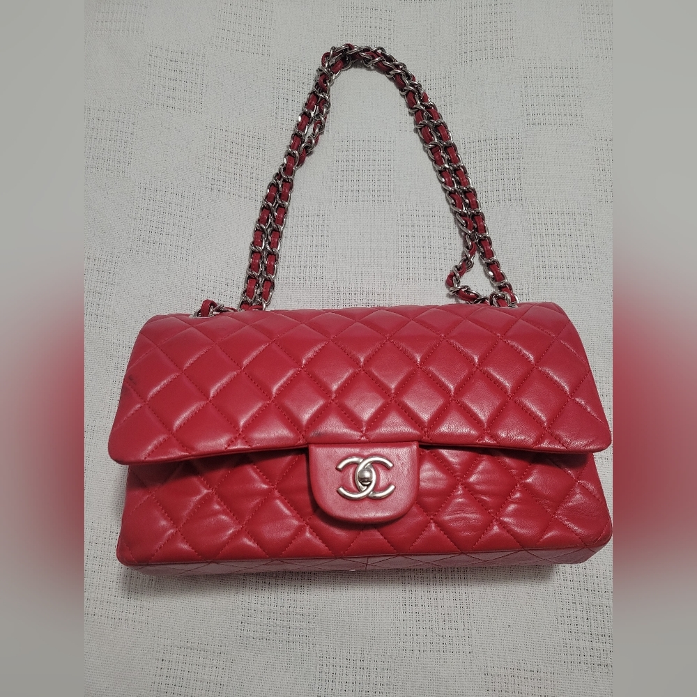 Chanel Trifold bag